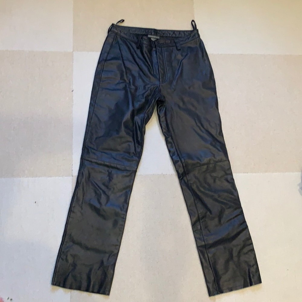 Vintage black leather pants. No defects Fully lined. Two back pockets.